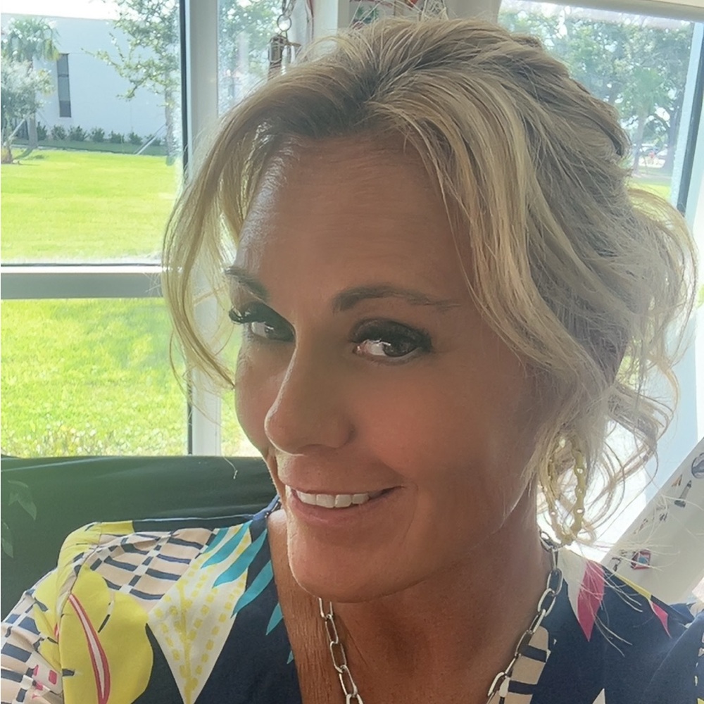 Meet your Posher, Kelly